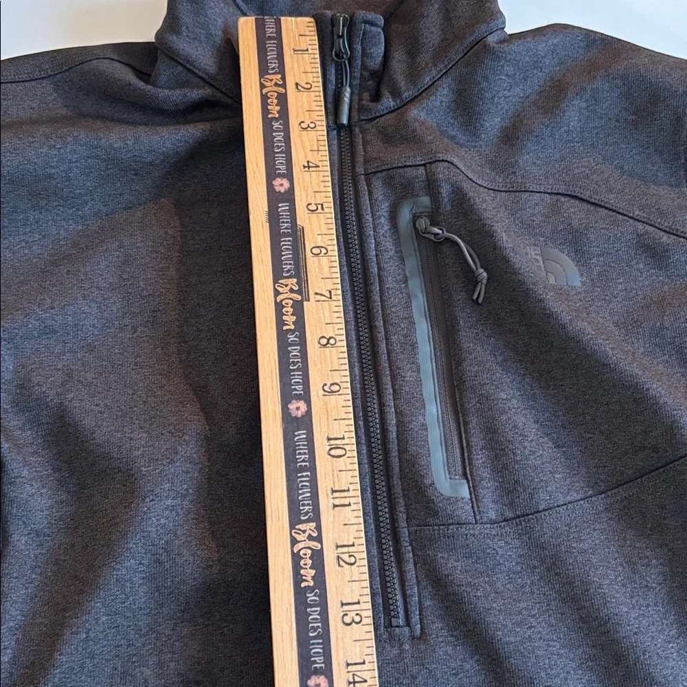 The North Face Canyonlands 1/2-Zip Pullover in dark gray heathered Men’s Large